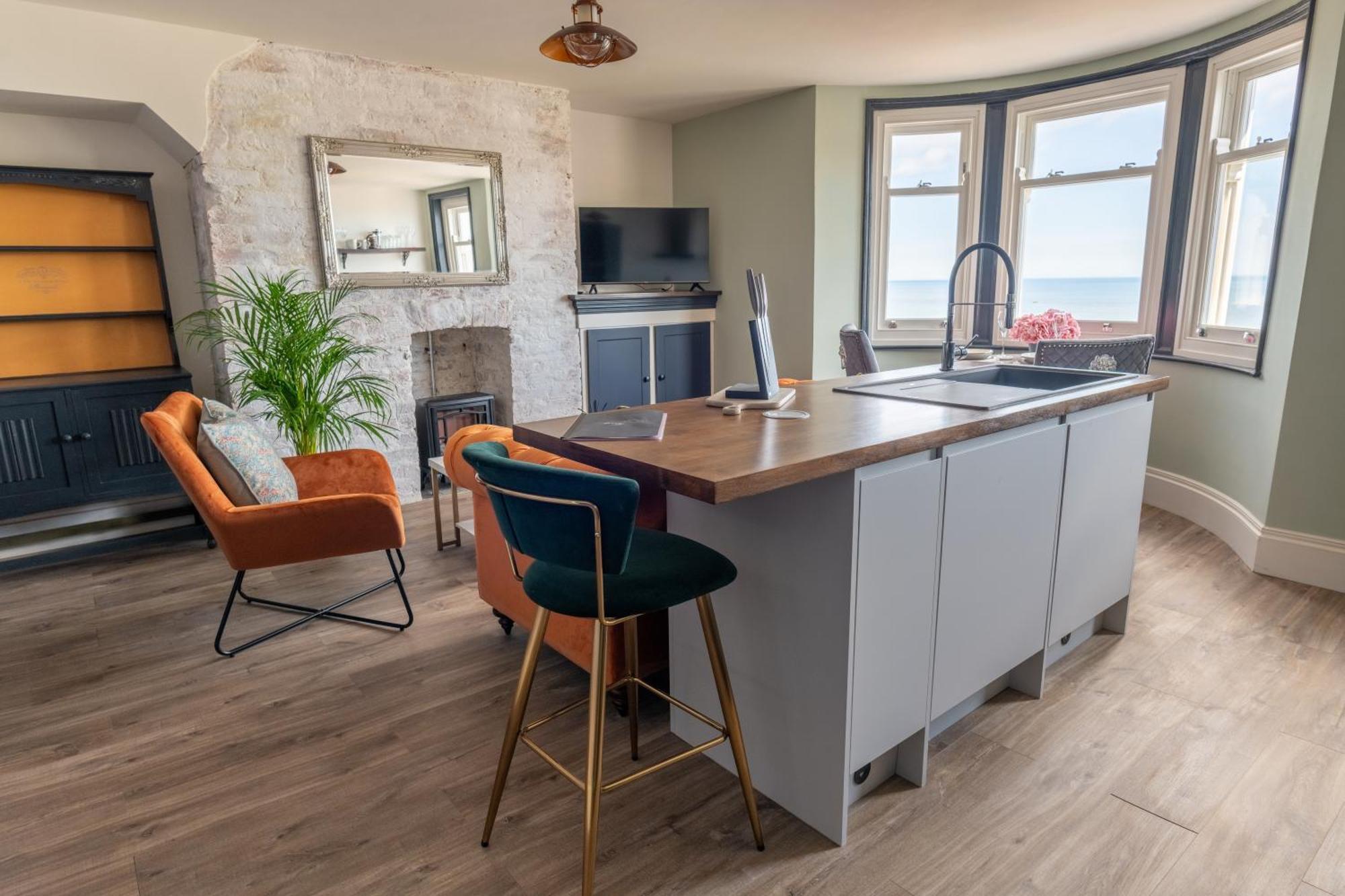 The Boat House Luxury Apartment
