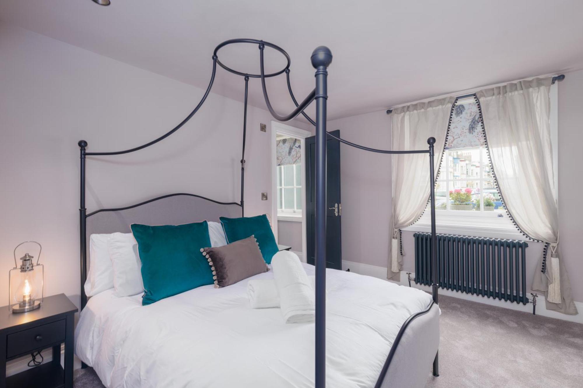 The Boat House Luxury * Scarborough