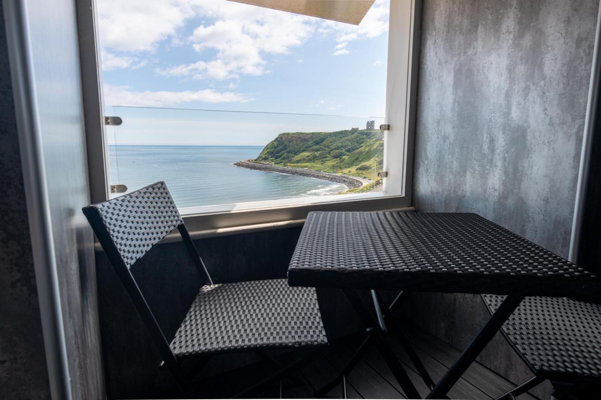 The Boat House Luxury Apartment Scarborough